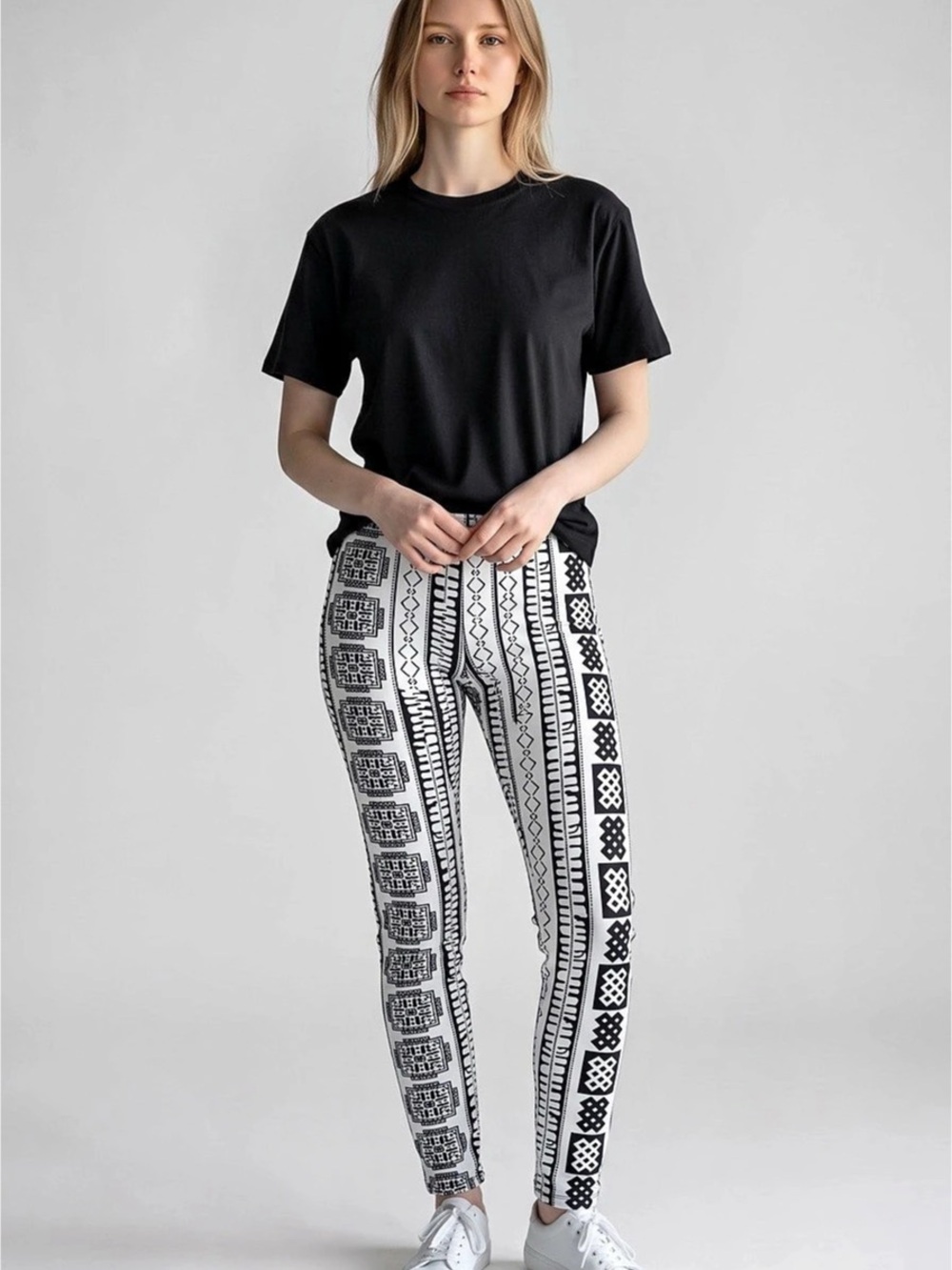 Leggings Bundle Women's Printed Leggings Set in Black & Blue Like New